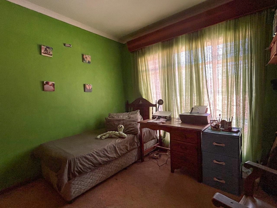 3 Bedroom Property for Sale in Kannoniers Park North West